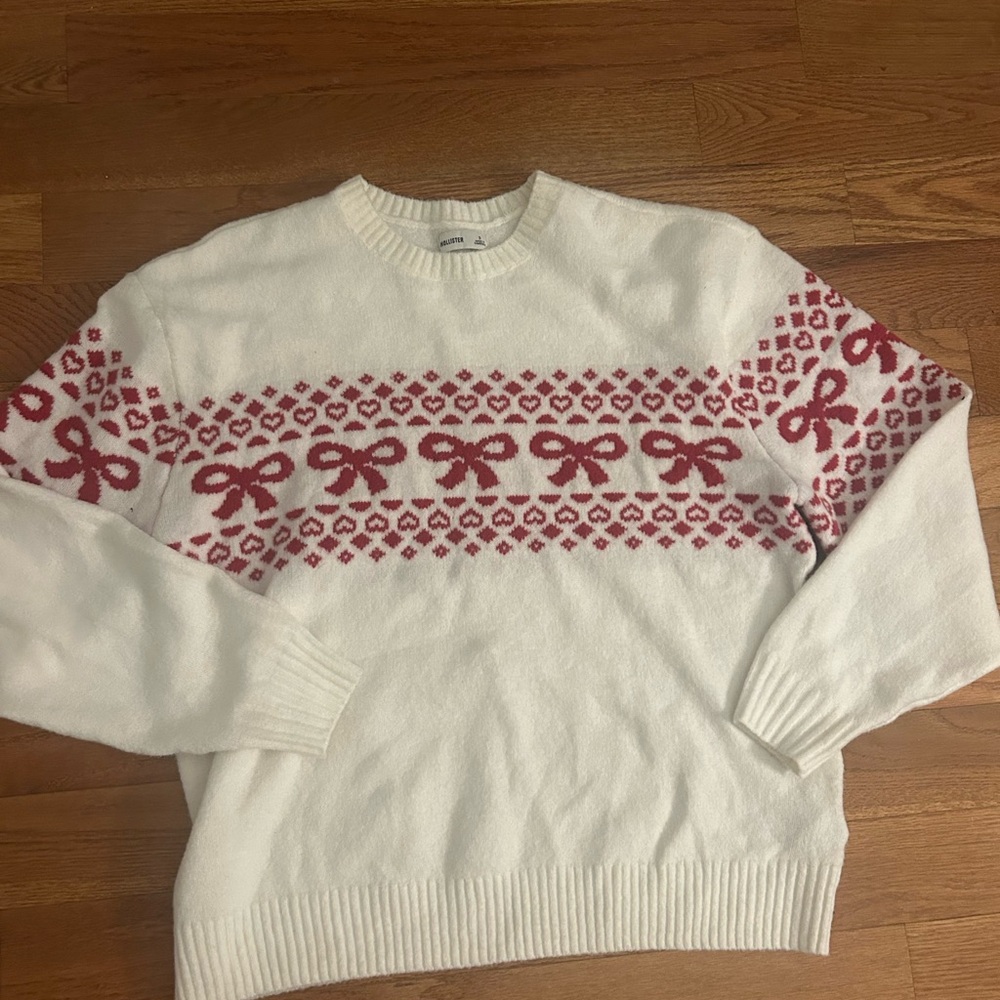 Hollister Cream Knit Sweater